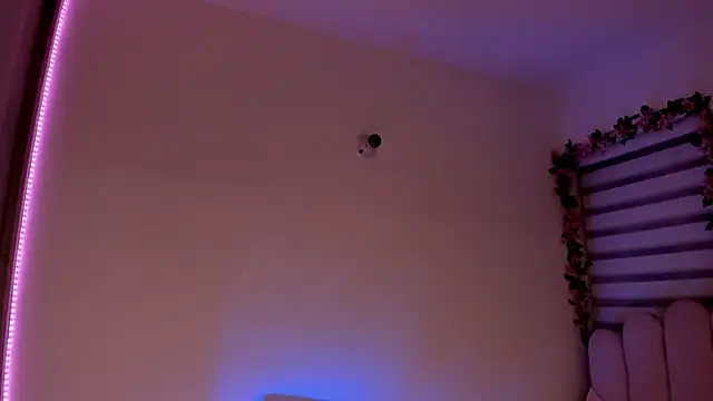 Cataleyasweet 19 online show from 02/09/25, 04:36