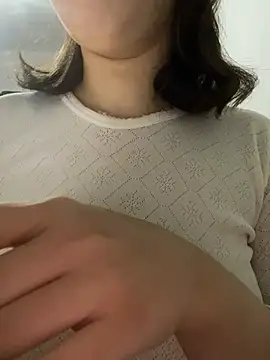 Snapshot of farah-36 chatting on 01/25/25, 12:48 farah-36 online show from 01/25/25, 12:48