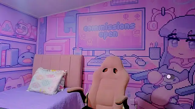 Snapshot of Evelin_shy chatting on 12/24/24, 03:05 Evelin shy online show from 12/24/24, 03:05