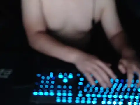 thealfawolf01 online show from 01/15/26, 11:41