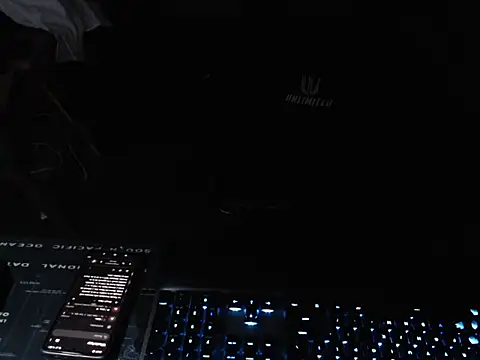 thealfawolf01 online show from 04/17/26, 02:36