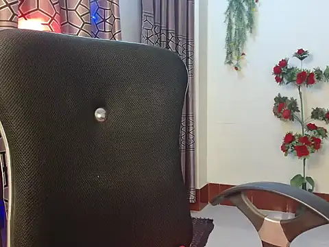 Unlucky-flowers online show from 01/18/25, 12:36