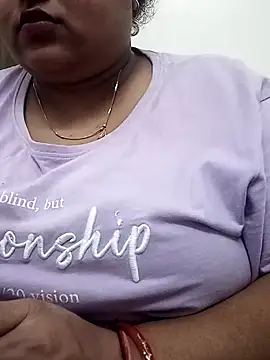 Snapshot of smile_pretty chatting on 12/02/24, 04:20 smile pretty online show from 12/02/24, 04:20