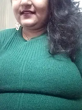 Snapshot of smile_pretty chatting on 12/03/24, 06:49 smile pretty online show from 12/03/24, 06:49