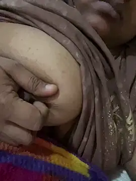 Snapshot of smile_pretty chatting on 12/12/24, 03:43 smile pretty online show from 12/12/24, 03:43