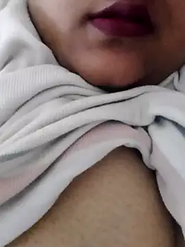 Snapshot of smile_pretty chatting on 12/12/24, 01:17 smile pretty online show from 12/12/24, 01:17