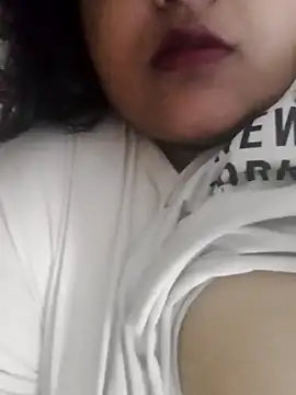 Snapshot of smile_pretty chatting on 12/30/24, 03:57 smile pretty online show from 12/30/24, 03:57