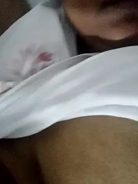 Snapshot of smile_pretty chatting on 01/02/25, 06:45 smile pretty online show from 01/02/25, 06:45