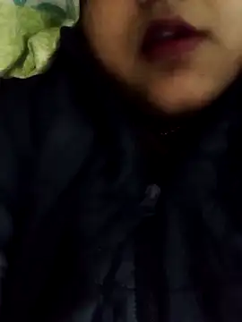 Snapshot of smile_pretty chatting on 01/07/25, 12:52 smile pretty online show from 01/07/25, 12:52