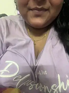 Snapshot of smile_pretty chatting on 01/16/25, 02:09 smile pretty online show from 01/16/25, 02:09