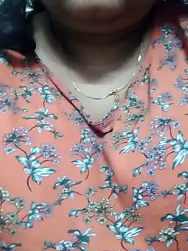 Snapshot of smile_pretty chatting on 02/17/25, 05:58 smile pretty online show from 02/17/25, 05:58