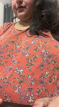 Snapshot of smile_pretty chatting on 02/17/25, 08:47 smile pretty online show from 02/17/25, 08:47