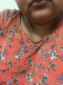 Snapshot of smile_pretty chatting on 02/18/25, 02:27 smile pretty online show from 02/18/25, 02:27