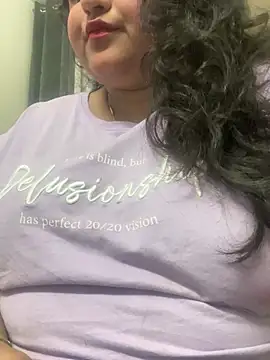 Snapshot of smile_pretty chatting on 02/18/25, 05:53 smile pretty online show from 02/18/25, 05:53