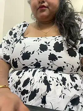 Snapshot of smile_pretty chatting on 02/20/25, 06:46 smile pretty online show from 02/20/25, 06:46