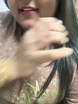 Snapshot of smile_pretty chatting on 02/25/25, 12:03 smile pretty online show from 02/25/25, 12:03