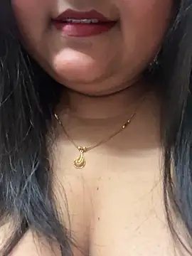 Snapshot of smile_pretty chatting on 03/20/25, 06:20 smile pretty online show from 03/20/25, 06:20