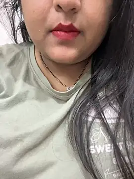 Snapshot of smile_pretty chatting on 10/14/25, 08:20 smile pretty online show from 10/14/25, 08:20