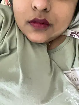 Snapshot of smile_pretty chatting on 11/25/25, 06:52 smile pretty online show from 11/25/25, 06:52