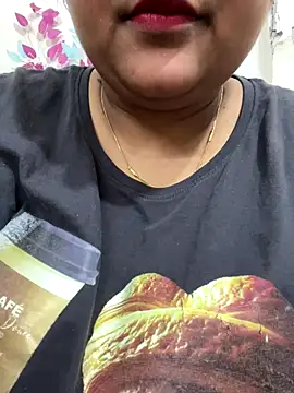 Snapshot of smile_pretty chatting on 12/03/25, 07:23 smile pretty online show from 12/03/25, 07:23