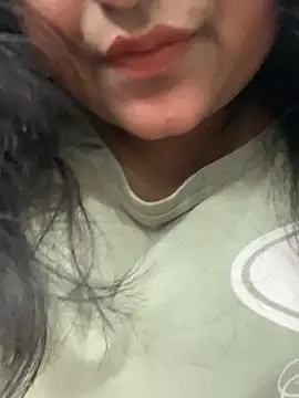 smile pretty online show from 02/12/26, 03:51