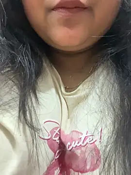 smile pretty online show from 02/24/26, 05:22