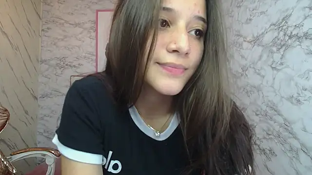 Snapshot of _Emily_v chatting on 12/19/24, 08:34 Emily v online show from 12/19/24, 08:34