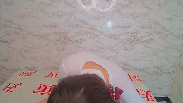 Snapshot of _Emily_v chatting on 01/14/25, 08:37 Emily v online show from 01/14/25, 08:37