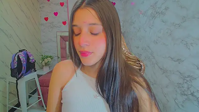 Snapshot of _Emily_v chatting on 02/22/25, 01:35 Emily v online show from 02/22/25, 01:35