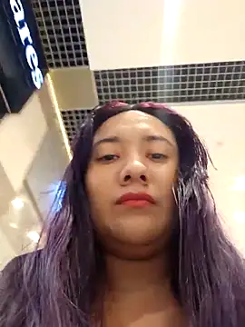 Snapshot of Blushing_Katy chatting on 12/16/25, 12:15 Blushing Katy online show from 12/16/25, 12:15