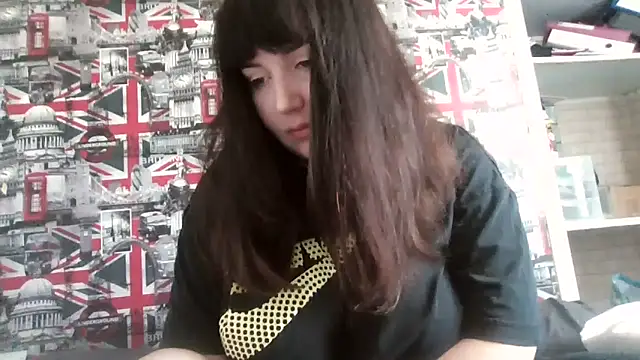 Lynylou online show from 11/02/25, 12:07