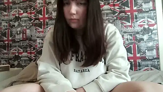 Lynylou online show from 11/27/25, 12:07