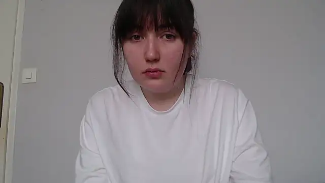 Lynylou online show from 03/10/26, 02:44