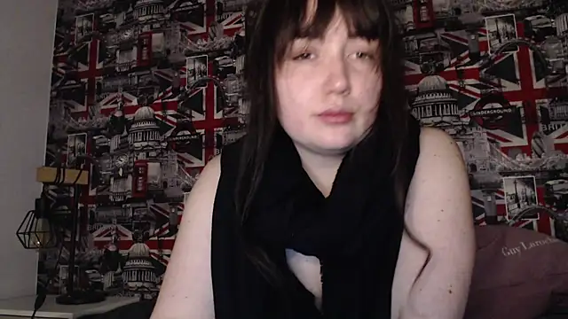 Lynylou online show from 04/11/26, 10:47