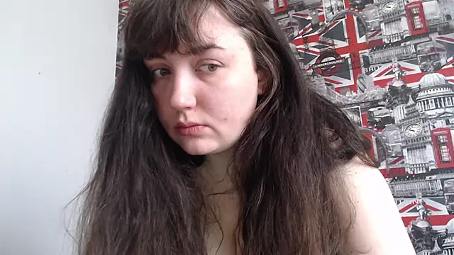 Lynylou online show from 04/15/26, 08:54