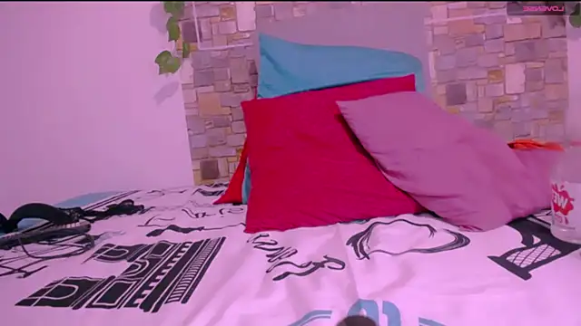 CrazyRousex online show from 07/24/26, 03:54