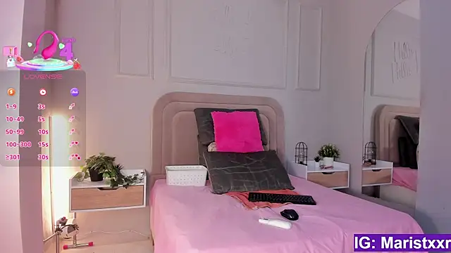 Maristxxr online show from 11/13/25, 07:35