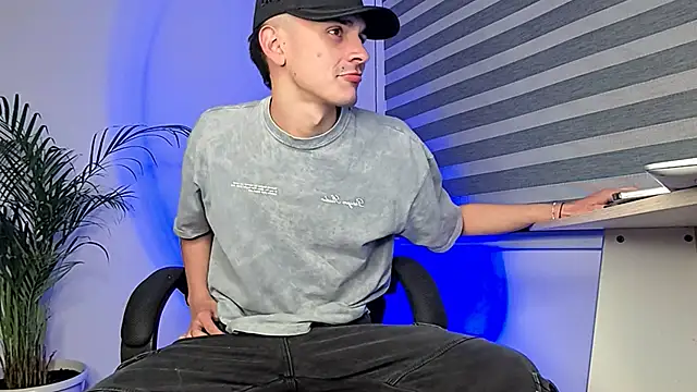 Snapshot of bastia_noooo chatting on 09/09/25, 06:24 bastia noooo online show from 09/09/25, 06:24