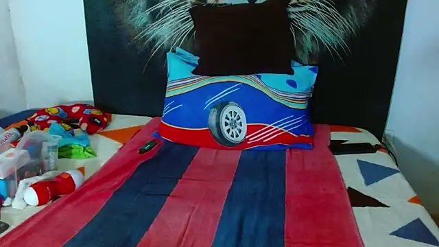 Snapshot of Michaell_Myerss_ chatting on 10/17/25, 11:57 Michaell Myerss  online show from 10/17/25, 11:57