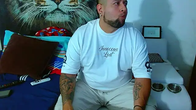 Michaell Myerss  online show from 10/30/25, 11:55