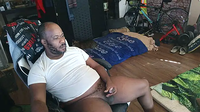 bigshh8 online show from 04/03/26, 05:11