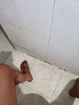 Snapshot of ayushdas7482 chatting on 09/28/25, 01:22 ayushdas7482 online show from 09/28/25, 01:22