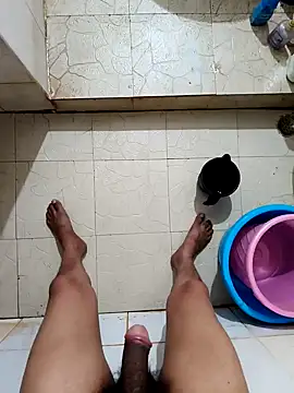 Snapshot of ayushdas7482 chatting on 10/12/25, 04:00 ayushdas7482 online show from 10/12/25, 04:00