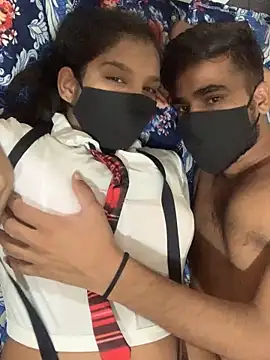 hottiess69 online show from 09/19/25, 05:35