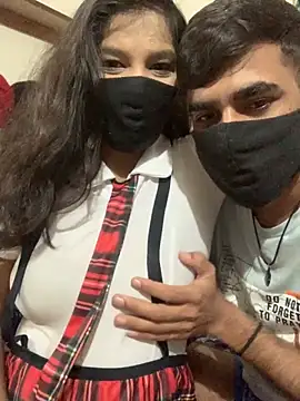 hottiess69 online show from 11/02/25, 05:21