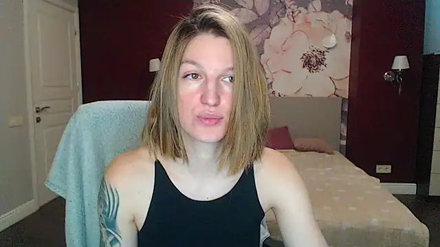 Snapshot of EmilyWalkeri chatting on 01/22/25, 07:46 EmilyWalkeri online show from 01/22/25, 07:46