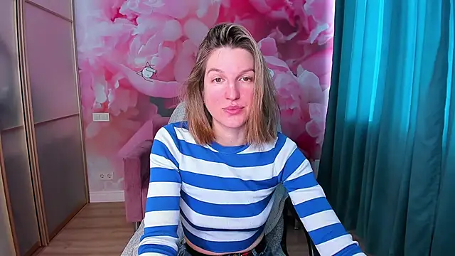 Snapshot of EmilyWalkeri chatting on 02/02/25, 07:41 EmilyWalkeri online show from 02/02/25, 07:41