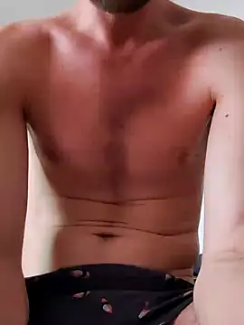 Snapshot of Rejtelmesest chatting on 01/06/25, 08:46 Rejtelmesest online show from 01/06/25, 08:46