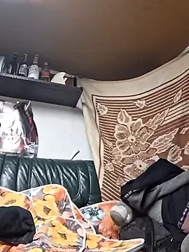 Snapshot of Rejtelmesest chatting on 02/04/25, 08:38 Rejtelmesest online show from 02/04/25, 08:38