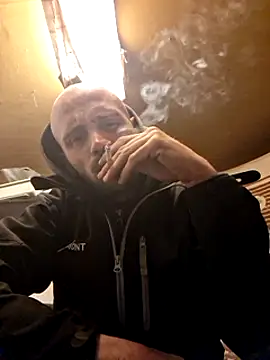 Snapshot of Rejtelmesest chatting on 02/10/25, 10:30 Rejtelmesest online show from 02/10/25, 10:30